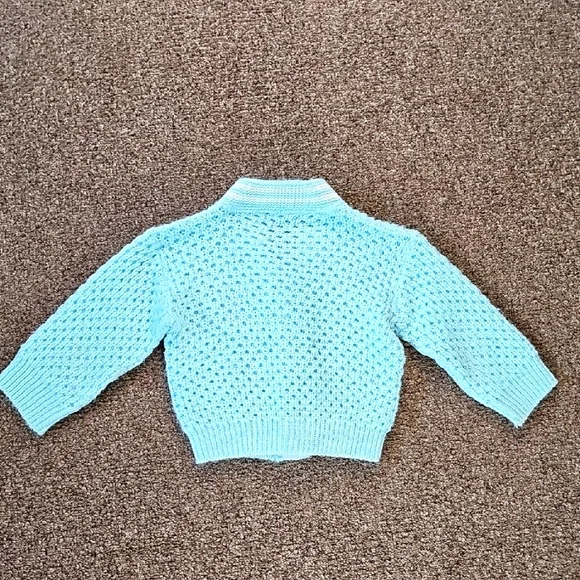 Baby Sweater - Picture 11 of 14